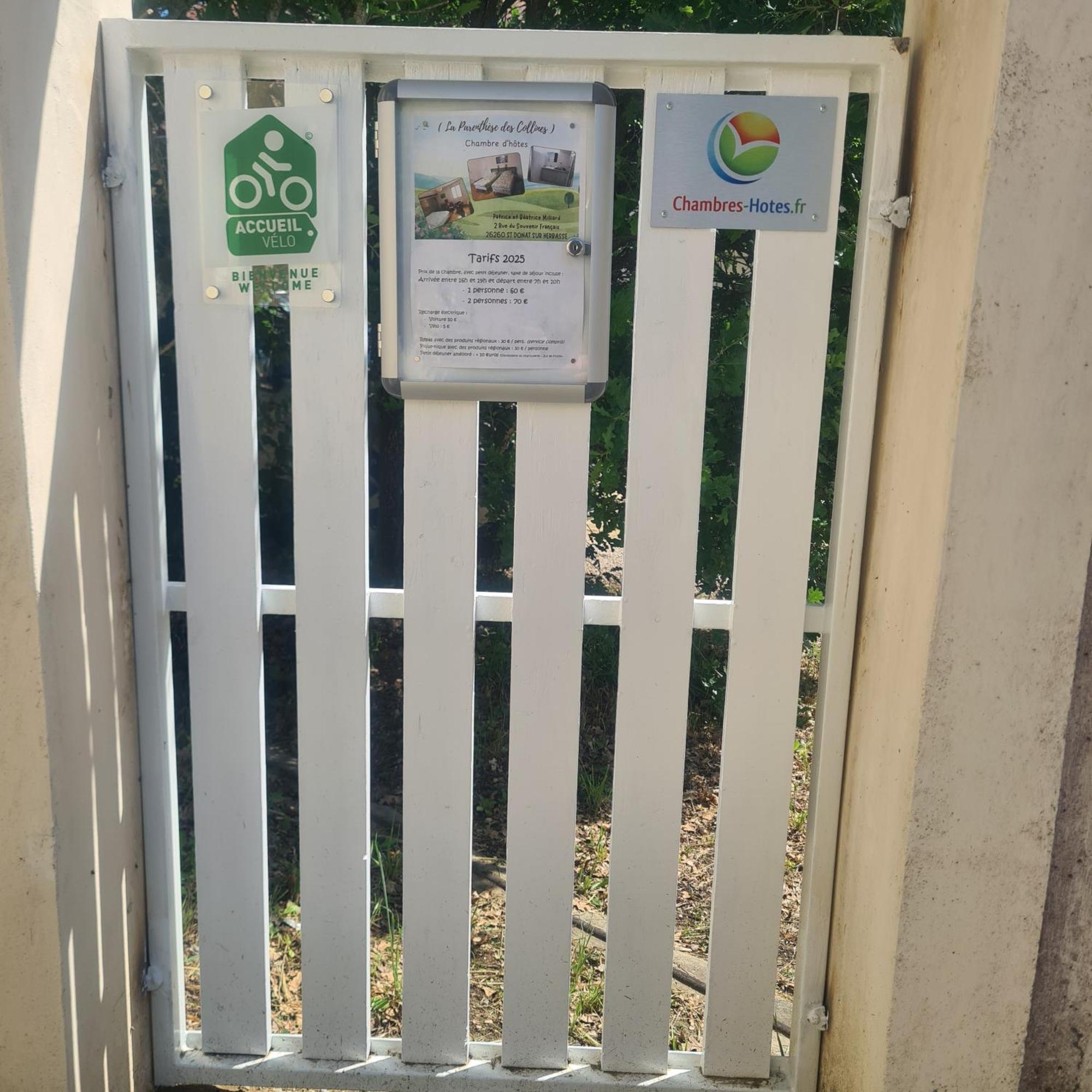 埃尔巴斯河畔圣多纳La Parenthese Des Collines住宿加早餐旅馆 外观 照片